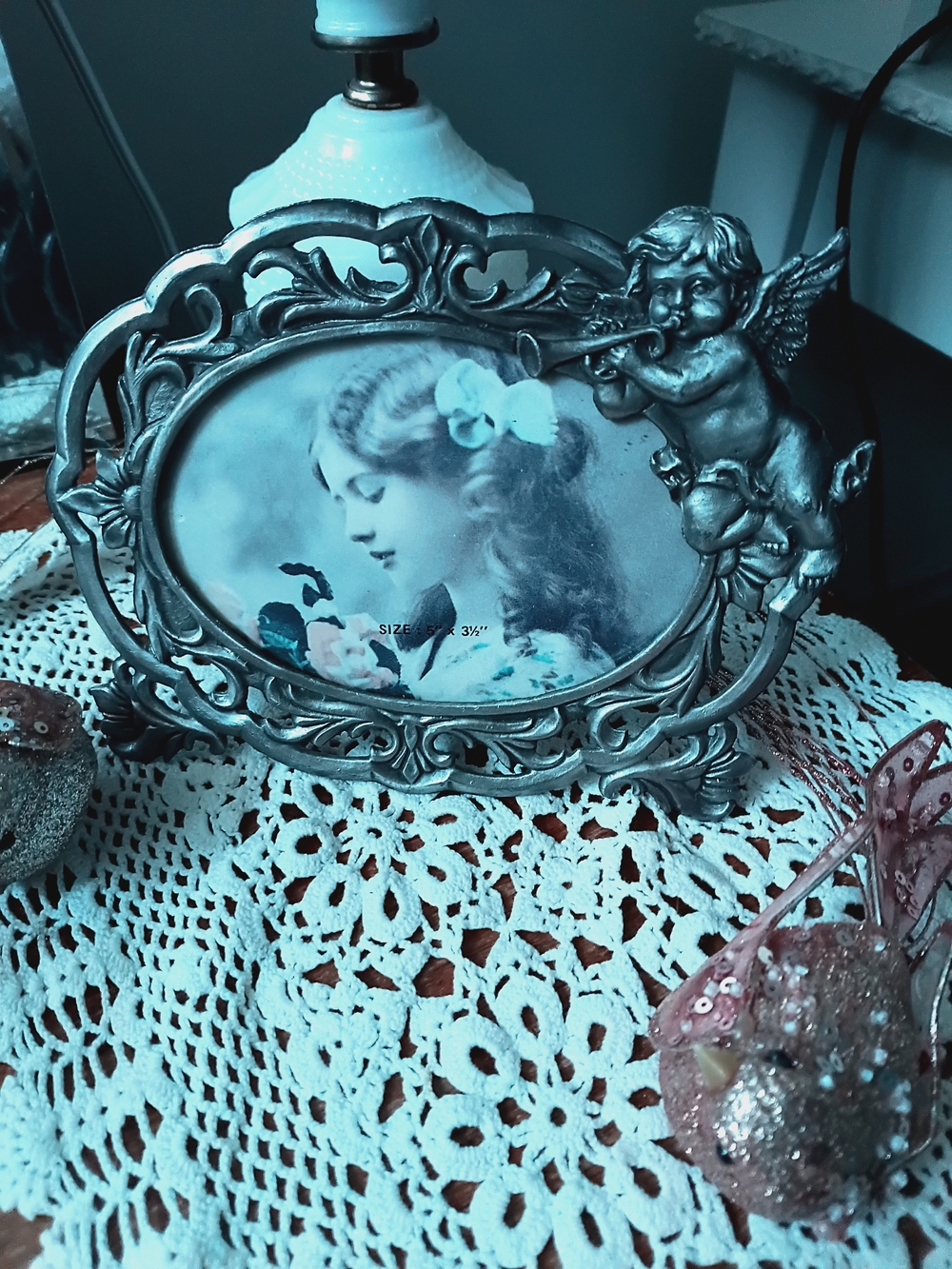 Ornate Cherub Metal Picture Frame in Silver